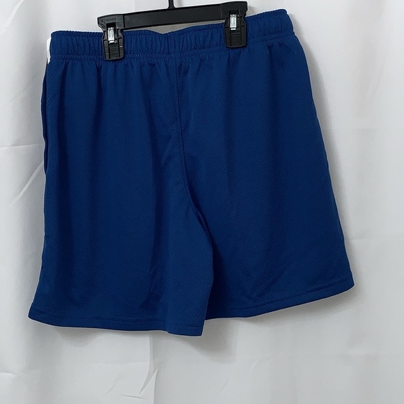 Boys Under Armour Loose Fit Blue Shorts Size Youth LARGE NEW WITH TAGS - Picture 6 of 8